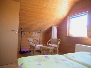 2 bedrooms, travel crib, bed sheets - Eggers, Sabine Ferienhaus (Insel Poel)