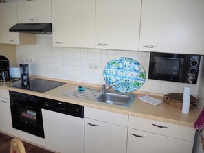 Fridge, microwave, oven, dishwasher - Eggers, Sabine Ferienhaus (Insel Poel)