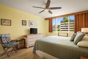 1 dormitorio, tabla de planchar con plancha, Internet y ropa de cama