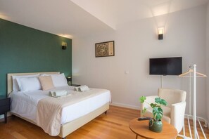 1 bedroom, iron/ironing board, WiFi
