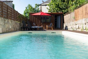 Pool - TORRINHA A - Charming studio located in the artistic district of Miguel Bombarda (Porto)