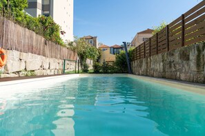 Pool - TORRINHA A - Charming studio located in the artistic district of Miguel Bombarda (Porto)