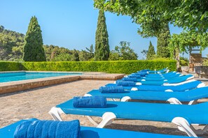 Pool - Beautiful Vacation Home "Can Faveta" with Mountain View, Pool, Wi-Fi (Alcudia)