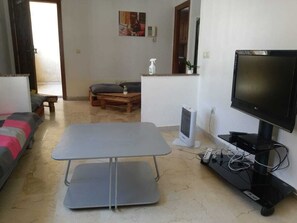 Smart TV, books, offices