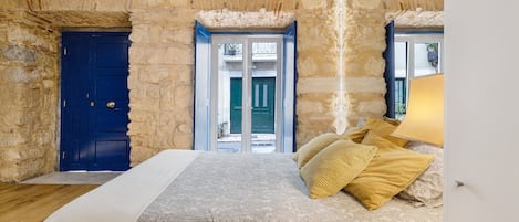 1 chambre, fer et planche Ă repasser, Wi-Fi gratuit, draps fournis