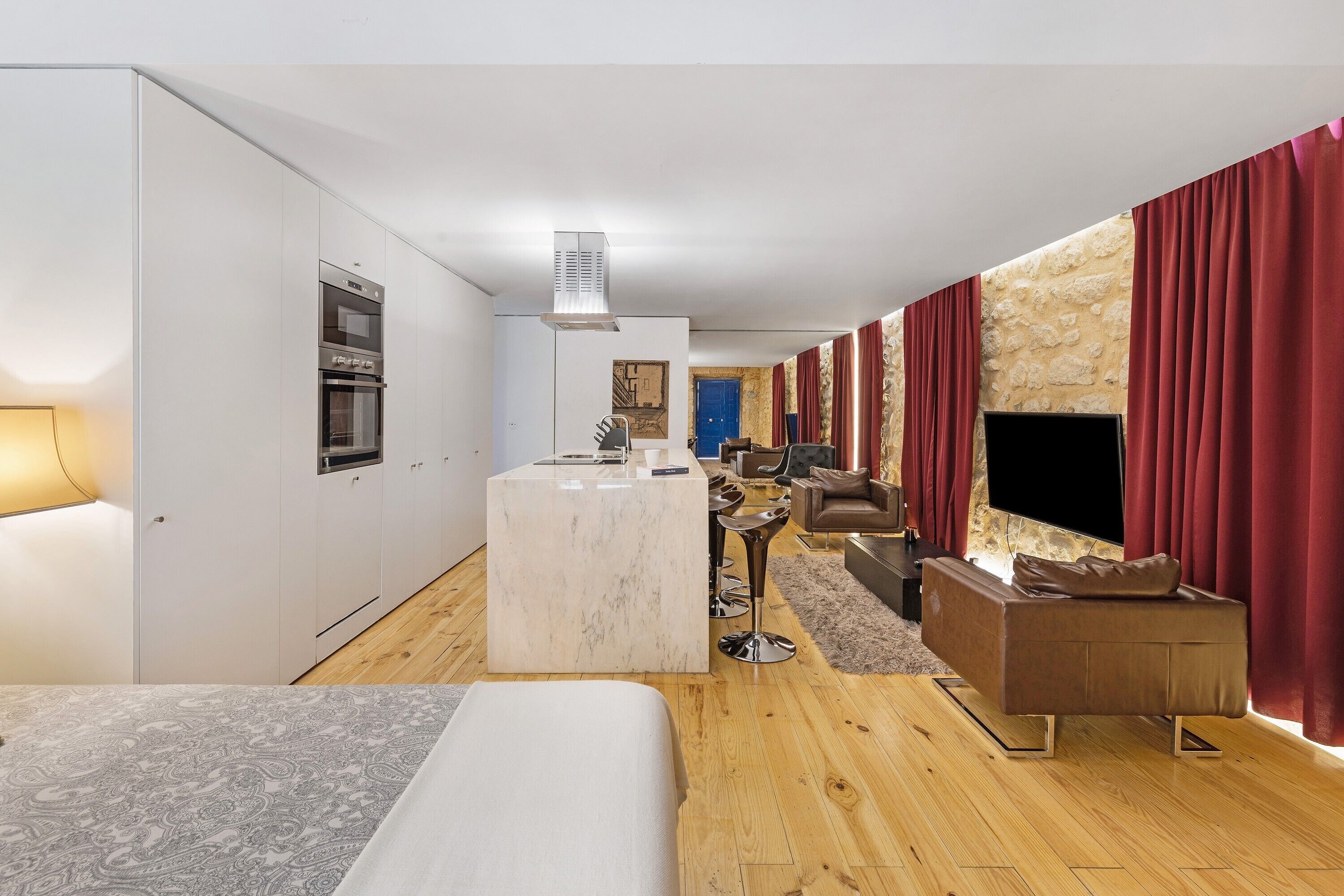 1 chambre, fer et planche à repasser, Wi-Fi gratuit, draps fournis