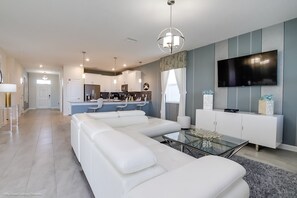 Villa (Champions Gate 8 Bedroom Resort Villa)