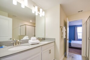 Villa (9030SD Amazing Champions Gate 8 Bedro) | Bathroom - 9030sd Amazing Champions Gate 8 Bedroom 5 Bath (Davenport)