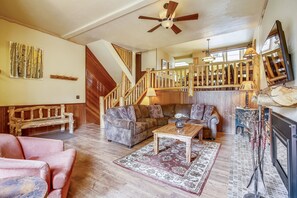 Residenza, 3 camere da letto | Soggiorno | TV, caminetto