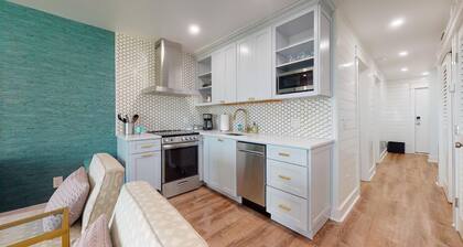 Outstanding Oceanfront Condo with Private Balcony!