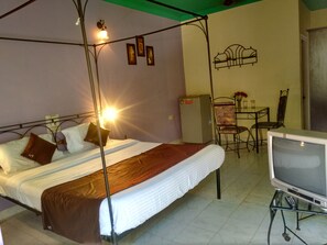 スタンダード ダブルルーム | WiFi (無料)