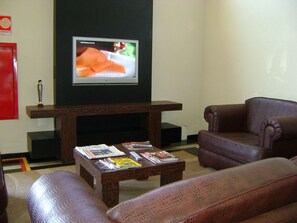 ฝ่ายต้อนรับ