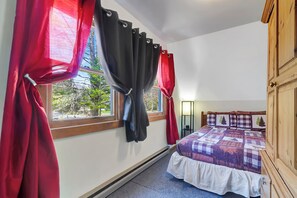 1 bedroom, desk, free WiFi, bed sheets