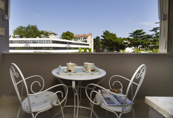 Perhehuoneisto | Parveke