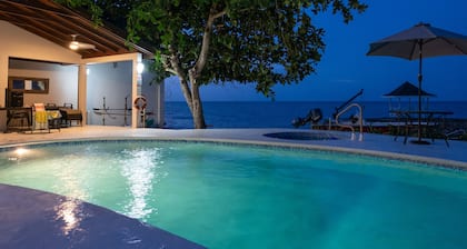 8 Bedroom Luxury Villa - Absolute Seaside Property