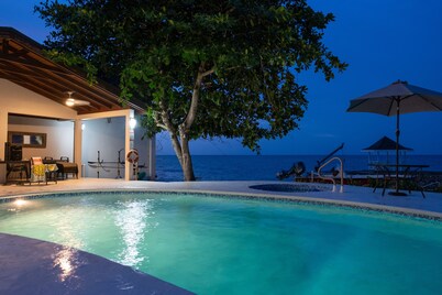 8 Bedroom Luxury Villa - Absolute Seaside Property