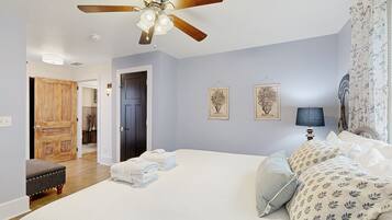 3 Schlafzimmer, Bügeleisen/Bügelbrett, WLAN, Bettwäsche