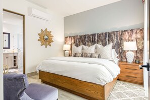 3 chambres, fer et planche à repasser, Wi-Fi, draps fournis