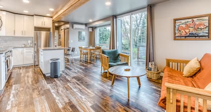 Beautiful storage container home w/ Columbia Gorge views & prime location