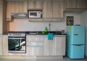 Microonde, forno, tostapane, pentole/stoviglie/utensili