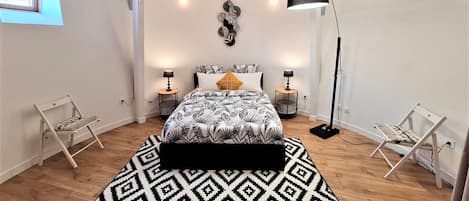 3 間睡房、熨斗/熨衫板、可攜式嬰兒床、免費 Wi-Fi