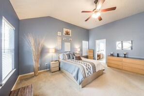 3 bedrooms, desk, iron/ironing board, travel crib