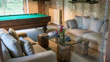 Baby-foot, table de tennis de table