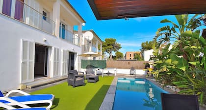 Siulador 107 fantastic villa with private pool, terrace, pool table, table tennis and air conditioning