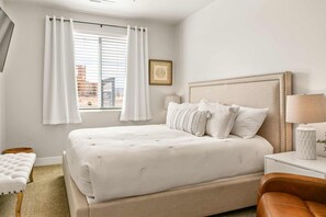 5 bedrooms, desk, iron/ironing board, travel cot - The Pearl at Desert Shores: Desert Color Lagoon + Beaches (St. George)