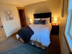 2 chambres, lit parapluie, Wi-Fi gratuit, draps fournis