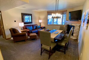 Smart-tv och eldstad