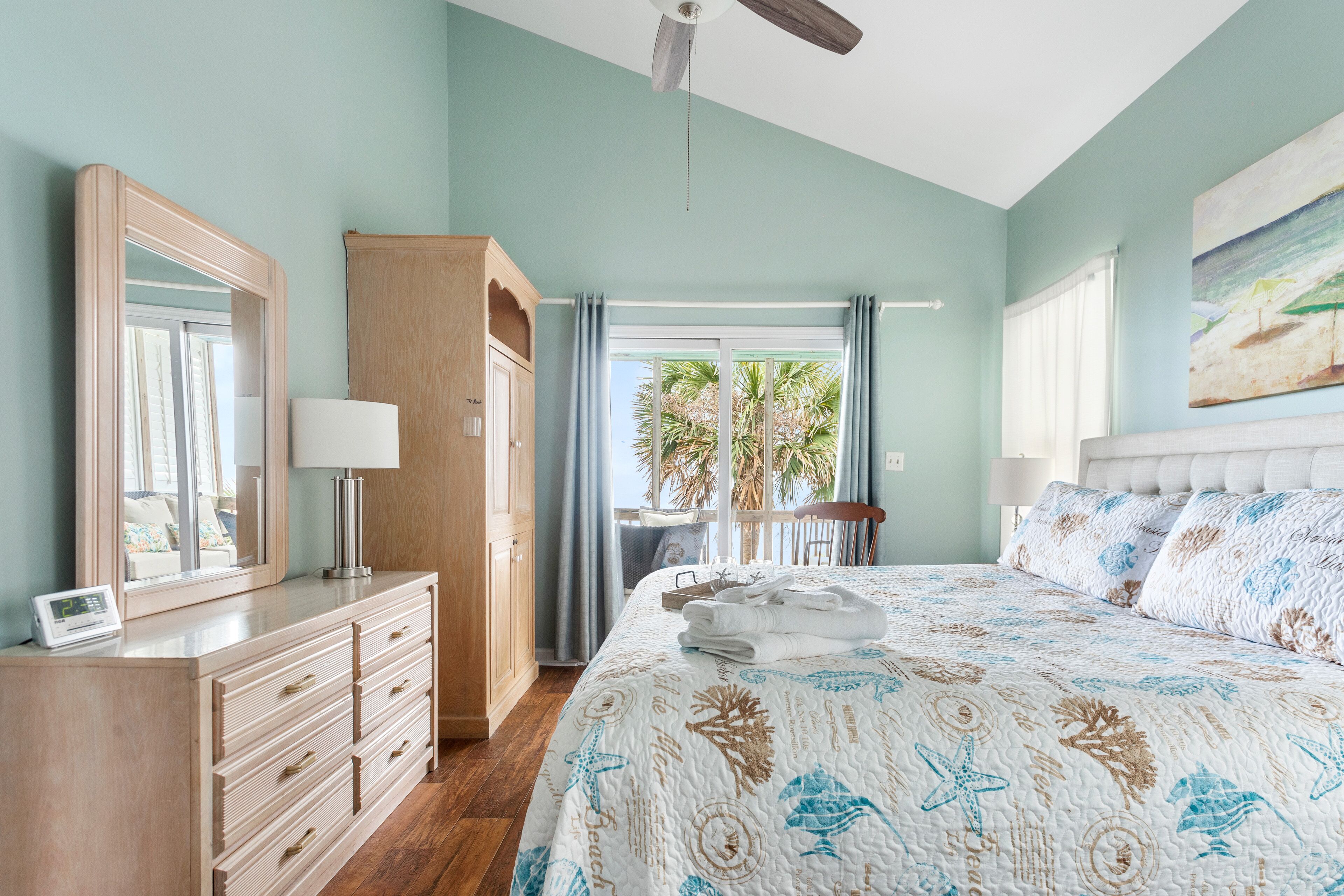 4 間睡房、免費 Wi-Fi、床單