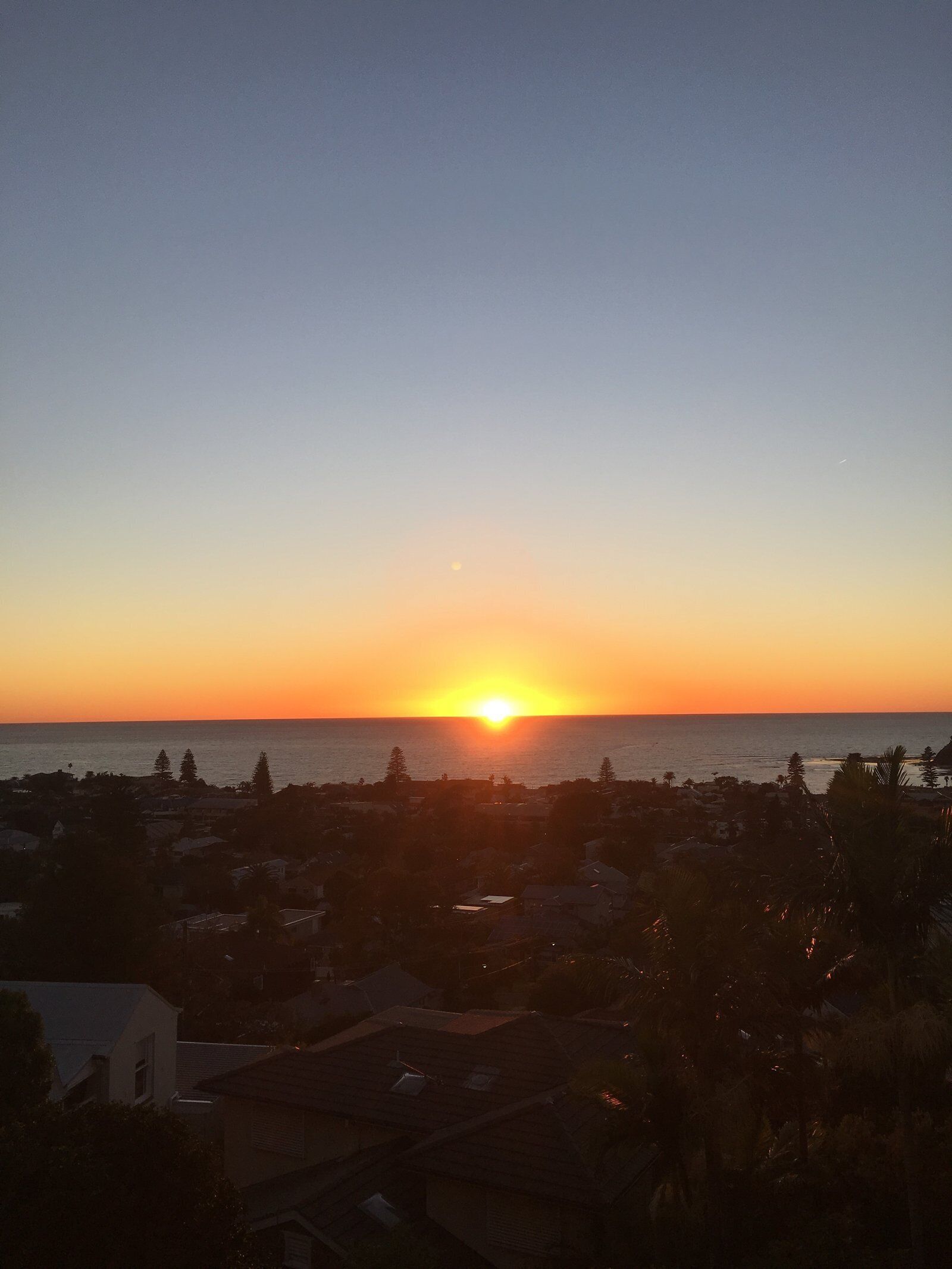 PANORAMIC VIEWS COLLAROY BEACH ESCAPE — image 6