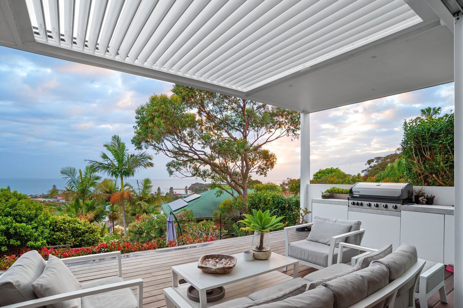 PANORAMIC VIEWS COLLAROY BEACH ESCAPE — image 10