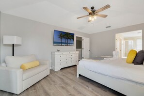 4 bedrooms, desk, iron/ironing board, travel cot