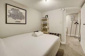 1 bedroom, iron/ironing board, WiFi, bed sheets