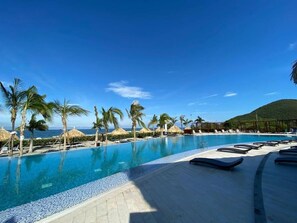 Pool - Beachfront Family Escape | 3BR Samaria Club! (Santa Marta)
