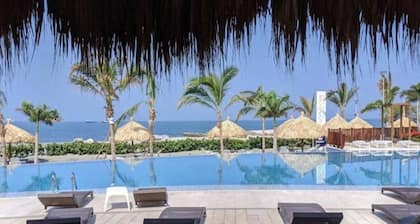 Beachfront Family Escape | 3BR Samaria Club!