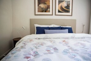 2 bedrooms, iron/ironing board, WiFi, bed sheets