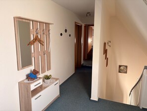 Interior - Ferienwohnung Lehmann, 15090 - Ferienwohnung Lehmann (Leer (Ostfriesland))