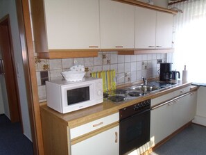 Fridge, microwave, oven, coffee/tea maker