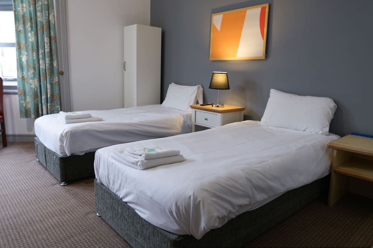 Free WiFi, bed sheets