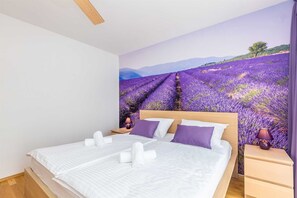 3 bedrooms, WiFi, bed sheets