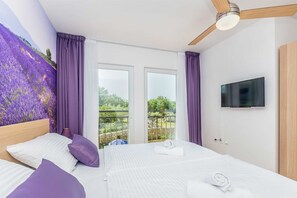 3 bedrooms, WiFi, bed sheets