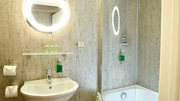 Chambre Quadruple Deluxe | Salle de bain