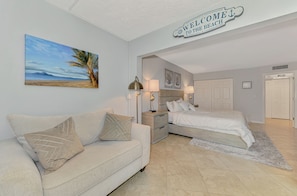 1 camera, una scrivania, Wi-Fi, lenzuola