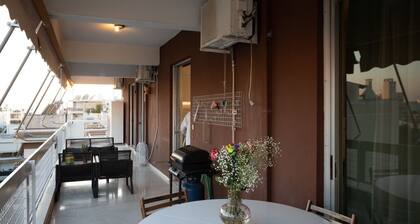 Glyfada Golf 4th floor sunny Apartment