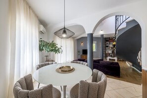 Deluxe Villa | Dining room - Villa Artea (Podstrana)