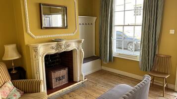 Smart TV, DVD player, books