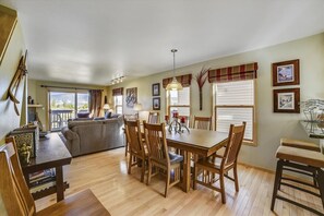 聯排別墅, 2 間臥室 | 私人廚房 | 微波爐、爐台、洗碗機、咖啡機/沖茶器